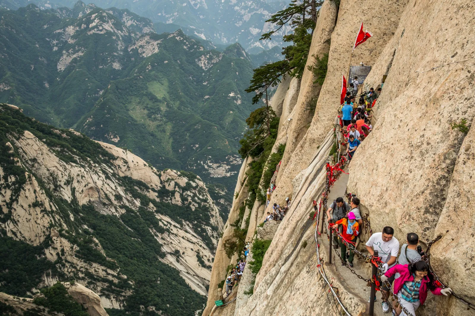 The plank walk on the West Peak